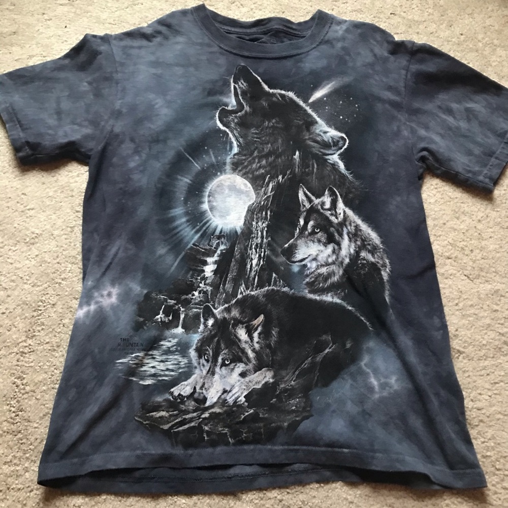 Tye dyed wolf shirt